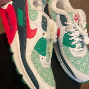 Men shoes , Furry on the inside, never worn